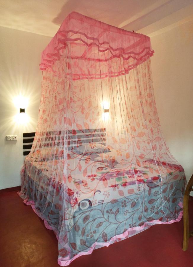 Maneesha Guest House 웰리가마 외부 사진