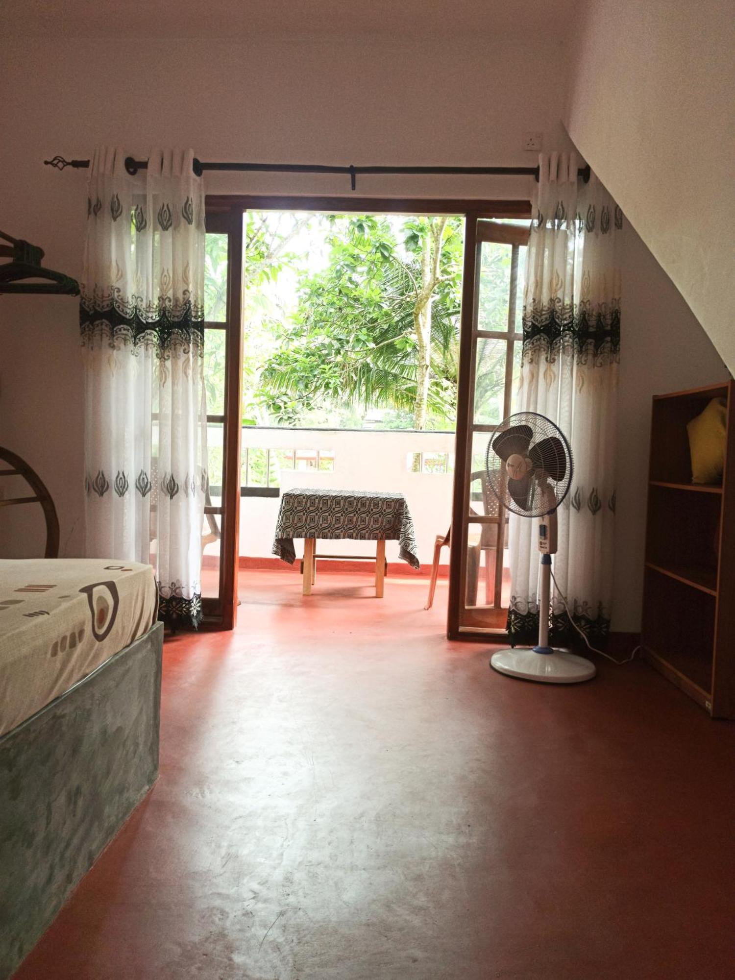 Maneesha Guest House 웰리가마 외부 사진