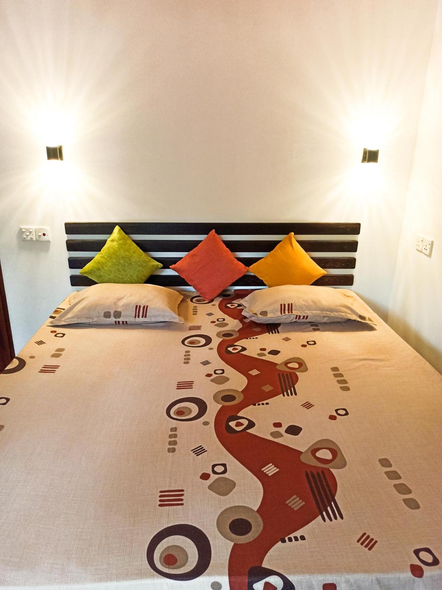 Maneesha Guest House 웰리가마 외부 사진